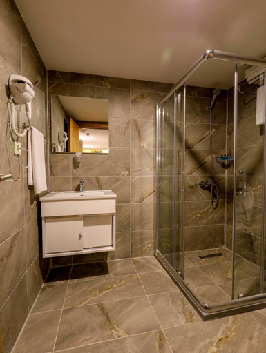 Bathroom 5, Grand Elmira Suites, Beşiktaş