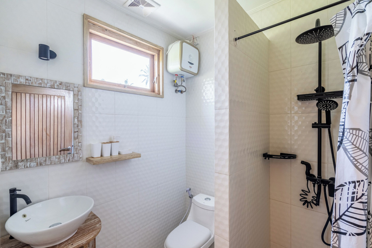 Bathroom 4