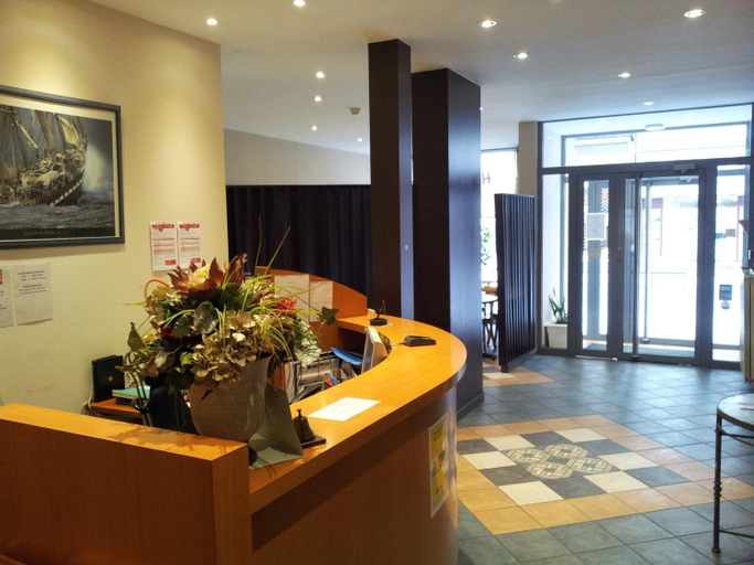 Public Area, Hotel Azur, Rhône