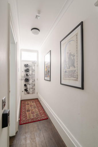 Others 3, 193VBR with shared bathrooms, London