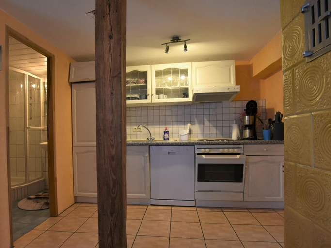 Private kitchen 3, Peaceful Apartment in Maltzien With Lake Nearby, Vorpommern-Rügen
