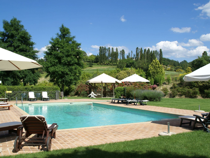 Others 3, Nice apartment with pool and beautiful garden, Perugia