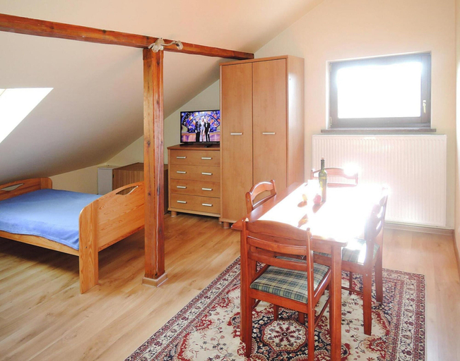 Room 3, Agriculture - Studios, Borzyslawiec by Lubczyna, Close to the Harbour, Goleniów