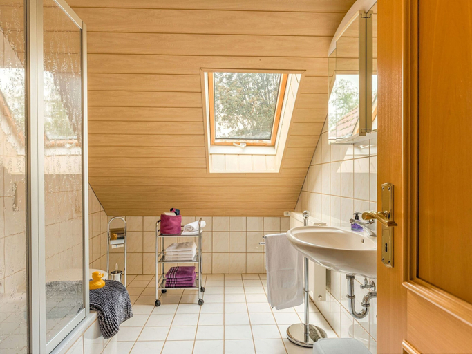 Bathroom 5, Cozy Apartment in Marktrodach With Sauna, Kronach