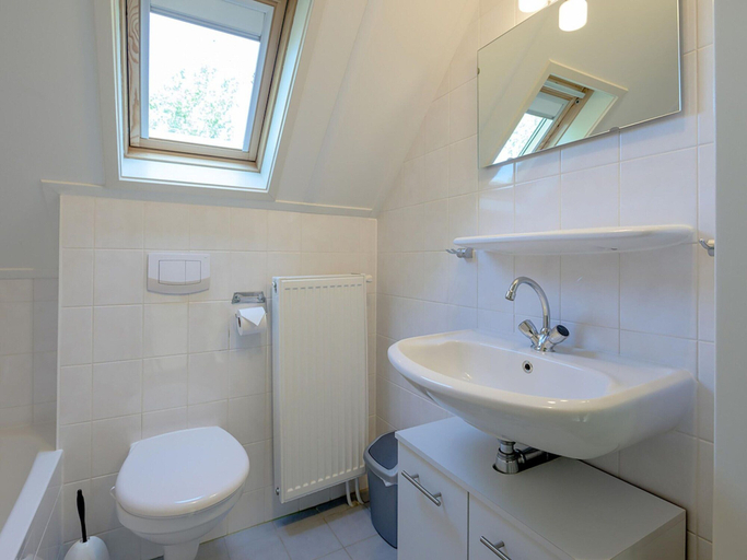 Bathroom 5, Bungalow in Sondel Near Slotermeer Lake, Gaasterlân-Sleat