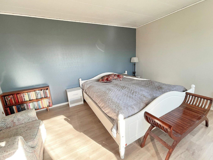 Room 5, 8 Person Holiday Home in Bremanger, Bremanger