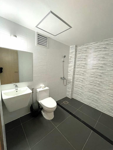 Bathroom 5, Maganda Hotel-San Fernando, Bacolor