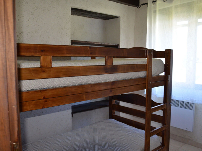 Room 2, Holiday Home Moriani-plage With Pool, Haute-Corse