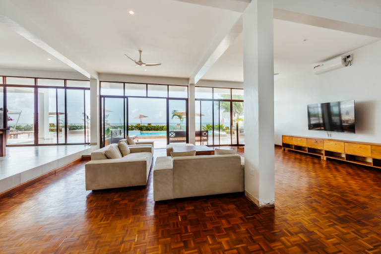Public Area, Yu Resort, Msambweni