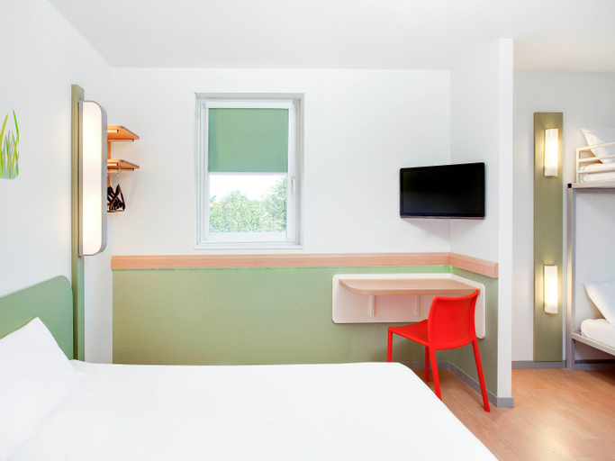 Bedroom 3, ibis budget Clermont Ferrand Centre Montferrand, Puy-de-Dôme