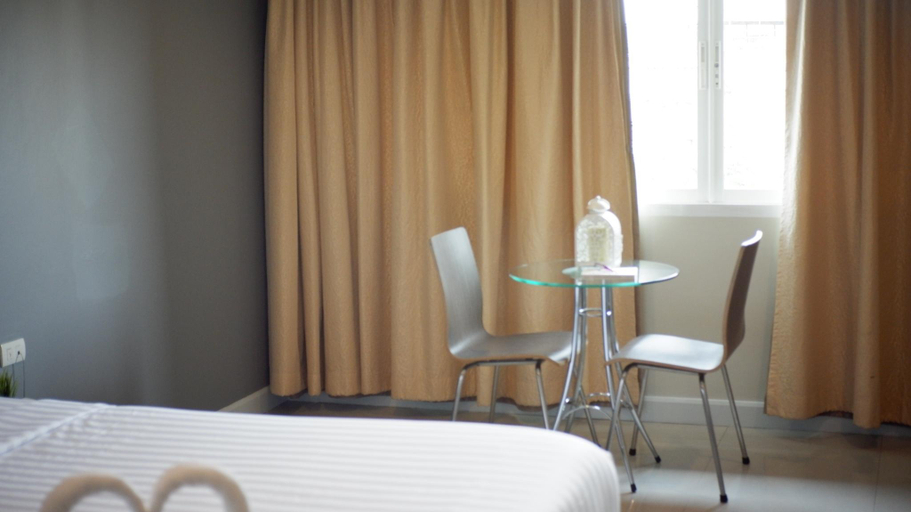 Bedroom 6