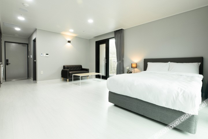 Bedroom 4, Miami Hotel Jeongseon, Jeongseon