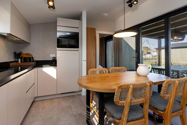 Private kitchen 4, Docklodge at Frisian Lakes With Private Mooring, Lemsterland
