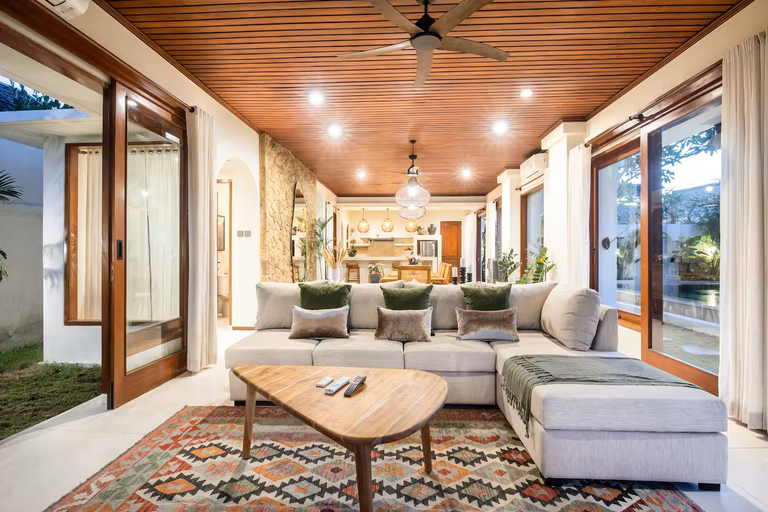 Others 2, Villa Casa Toya - Luxury 4BR Haven, 3min to Canggu's Beach Elegance, Badung