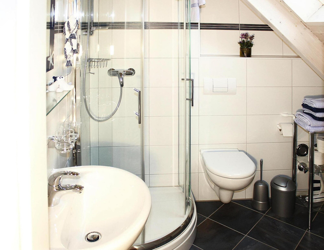 Bathroom 3, Aparthotel Museumshof auf Fehmarn, Ostholstein