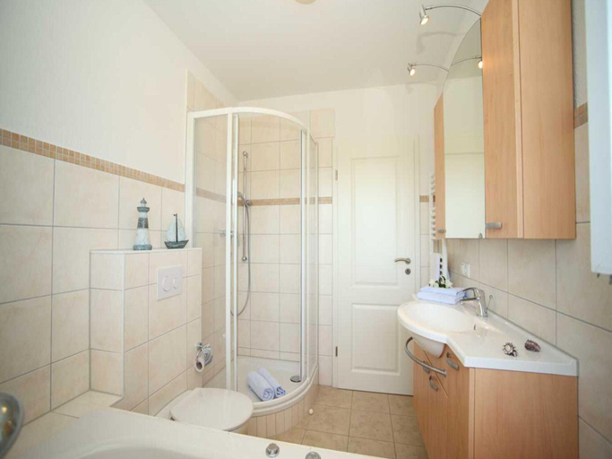 Bathroom, Appartement im Ferienpark in Rechlin, Mecklenburgische Seenplatte