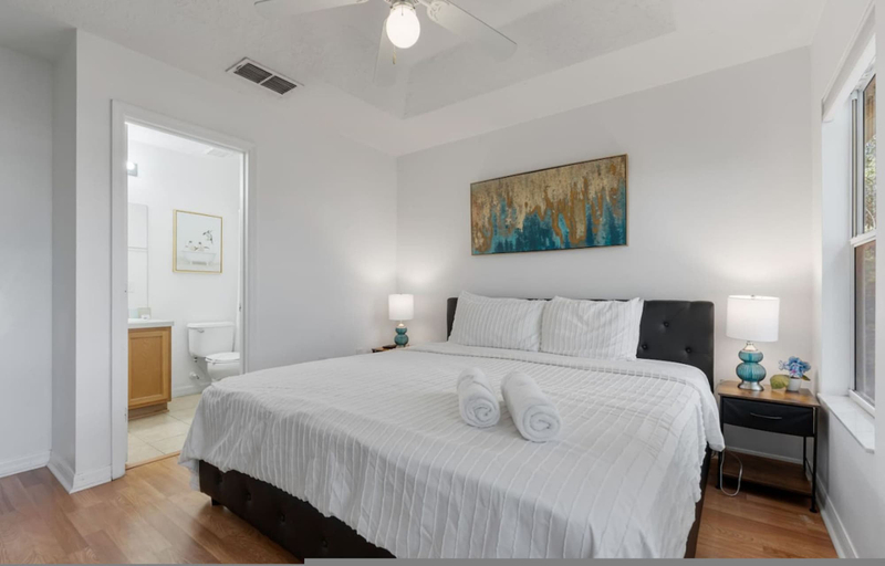 Room 3, Cozy 3bdr House Near Disney - AL, Osceola