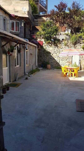 2, valias guesthouse, Borjomi