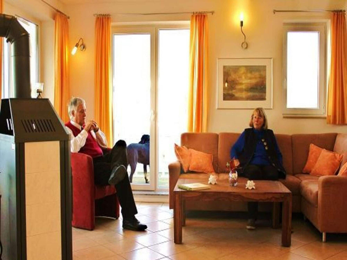 Living area 4, Exklusives Appartement in Rechlin, Mecklenburgische Seenplatte