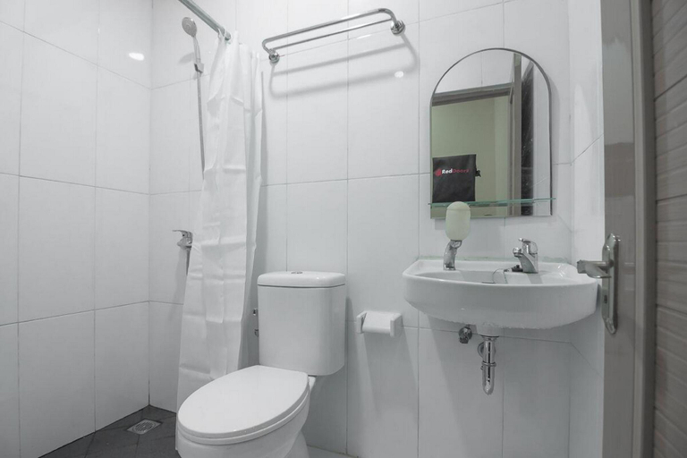 Bathroom 4