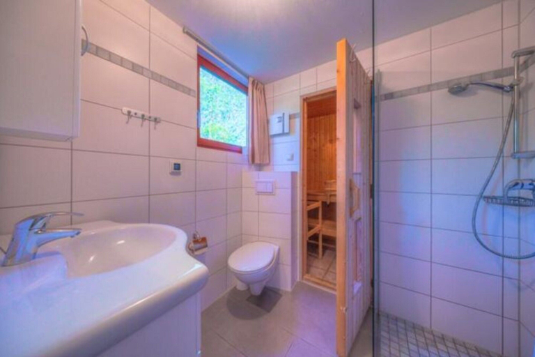 Bathroom, Ferienhaus im Ferienpark Mirow, Mecklenburgische Seenplatte