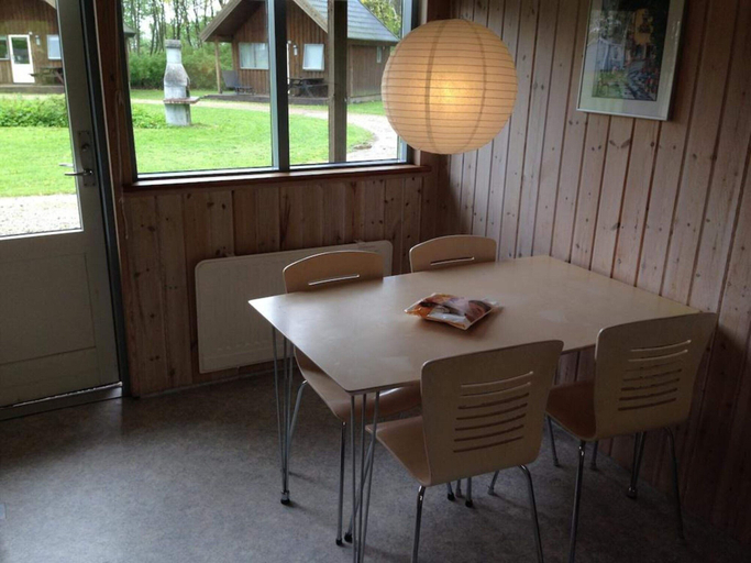 Dining 5, 4 Person Holiday Park Home in Jelling, Vejle