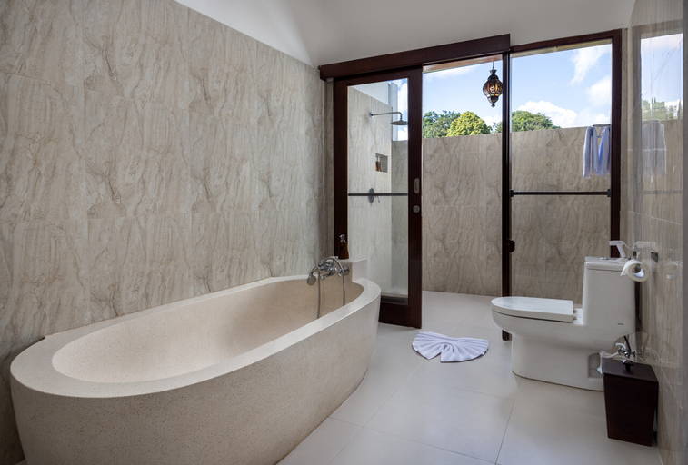 Bathroom 7