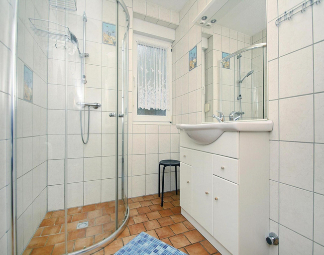 Bathroom, Feriensiedlung Am Grundlossee in Sewekow, Ostprignitz-Ruppin