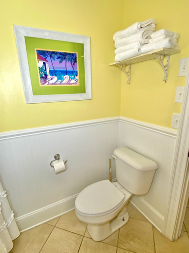 Bathroom 3, Island Inn of Atlantic Beach, Carteret