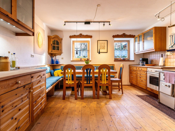 Private kitchen 5, Historic Farmhouse: 200 Years old Meets new, Kufstein