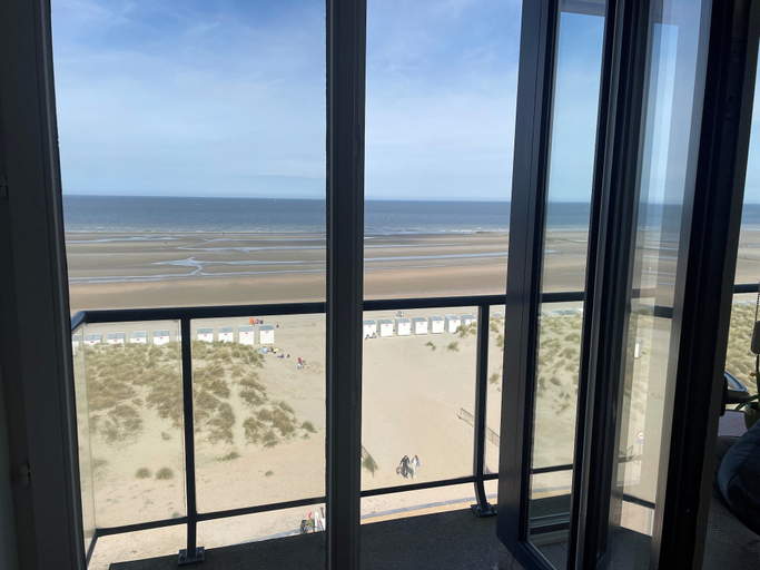 Others 5, Apartment in Nieuwpoort With sea View, West-Vlaanderen