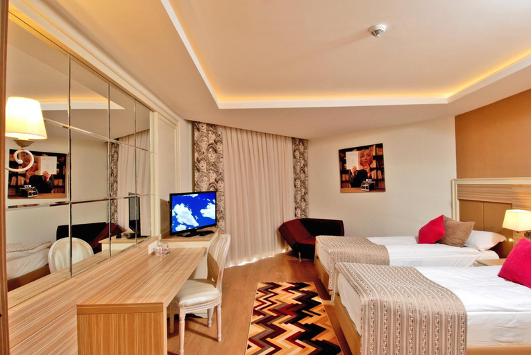 Bedroom 3, Delphin Deluxe Resort, Manavgat