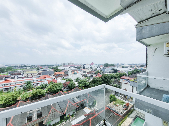 Others 2, Warm and Cozy Studio at Vivo Apartment By Travelio, Sleman