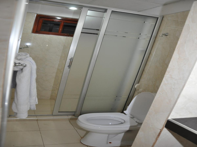Bathroom, Panorama Rest Hotel, N. Palatha East