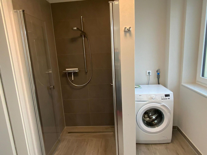Bathroom 3, Exclusives Appartement auf Fehmarn, Ostholstein