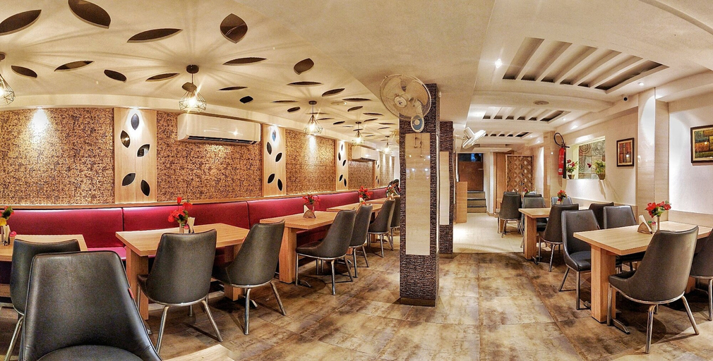 Food & Drinks 5, Hotel Kaveri, Kaushambi