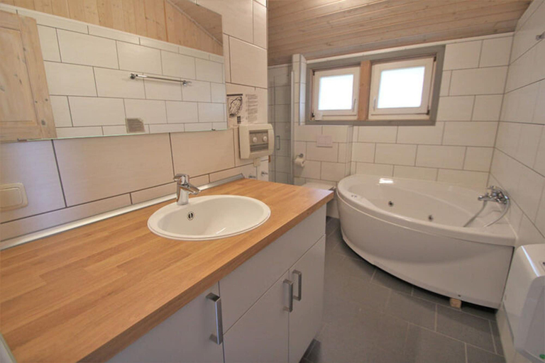 Bathroom 4, Cottage in Granzow at 500 m From the Lake, Mecklenburgische Seenplatte