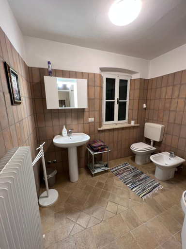 Bathroom 9