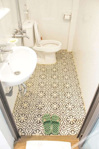 Bathroom 5, The Bay - Ha Long Homestay, Hạ Long