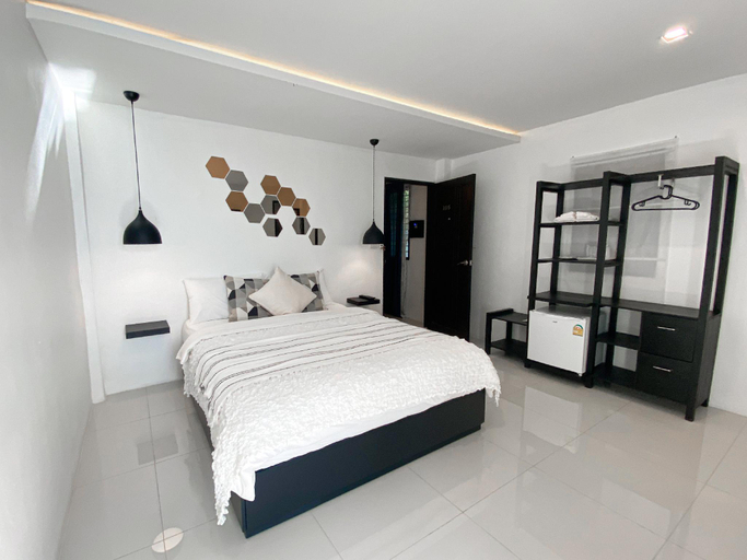 Bedroom 16