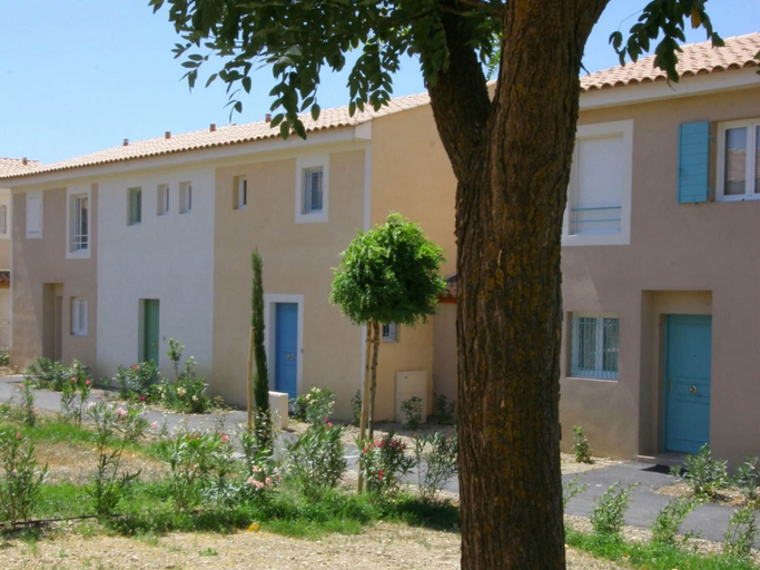 Exterior 2, House With AC, Between Inland and sea, Var