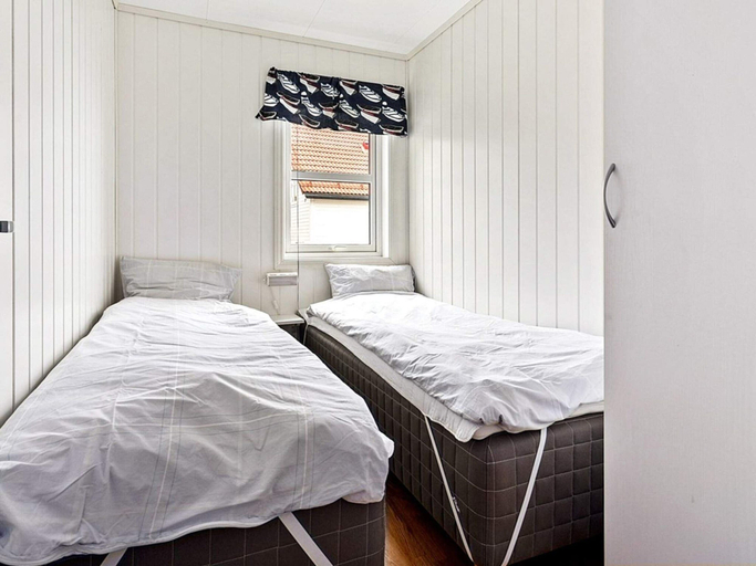 Interior 4, 6 Person Holiday Home in Hellesoy-by Traum, Øygarden