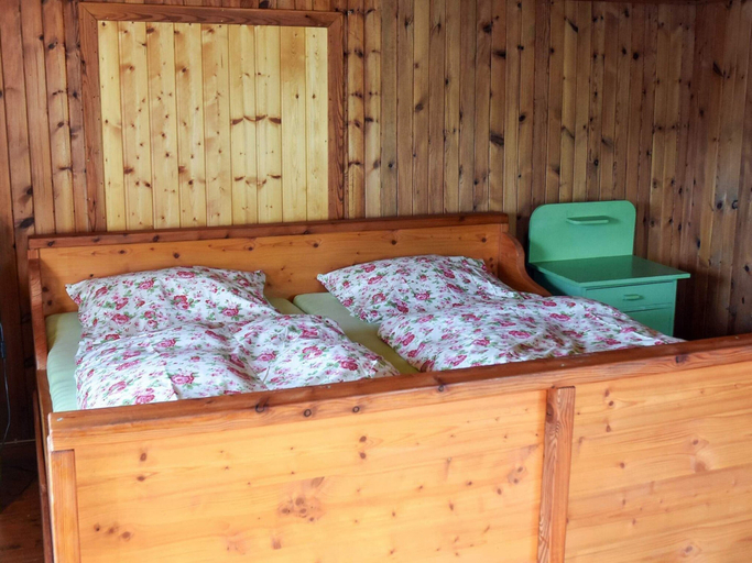 Room 5, 7 Person Holiday Home in Vagland, Halsa