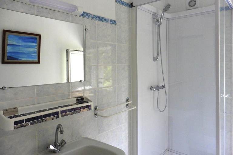 Bathroom, Cottage in Normandy Near Barneville-carteret, Manche