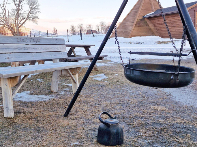 Others 5, 6 Person Holiday Home in Hamnvik, Ibestad