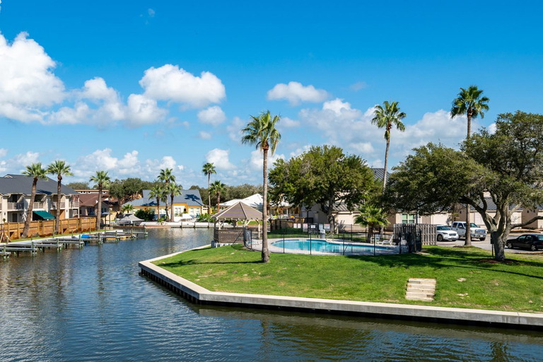 Others 3, BoHo by the Bay, Aransas