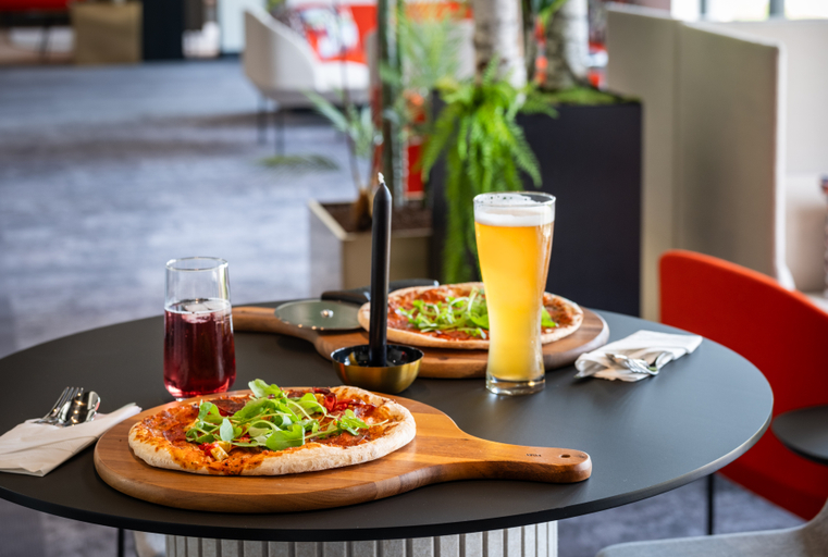 Food & Drinks 5, Kyriad Châteauroux Nord - Aéroport, Indre