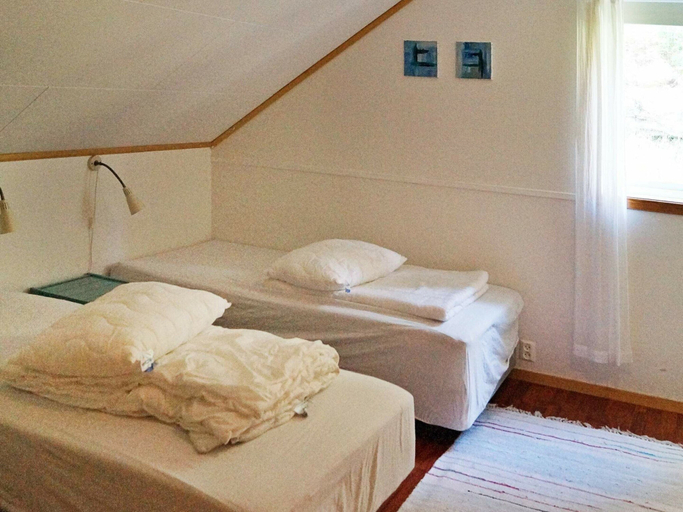 Room 5, 4 Star Holiday Home in Hosteland, Masfjorden