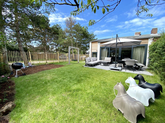 Garden, Holiday Home Nieuwvliet Near Beach & Dunes, Sluis