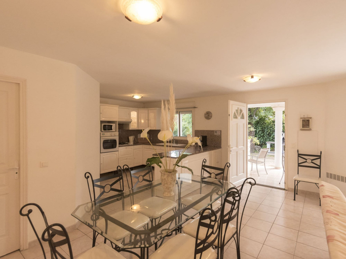 Private kitchen 2, Villa in Moriani-plage Near Sandy Beach, Haute-Corse